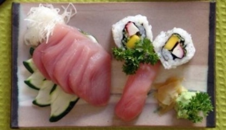 Servírování sushi