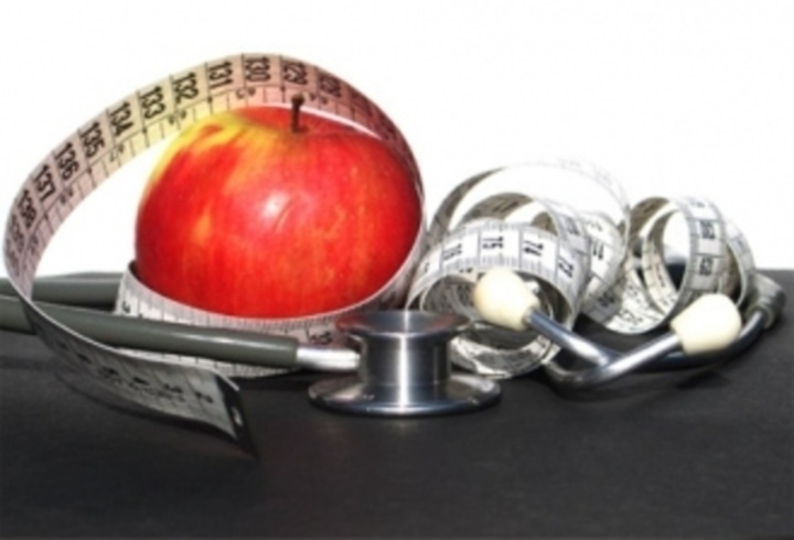 Stetoskop s jablkem omotaném metrem 