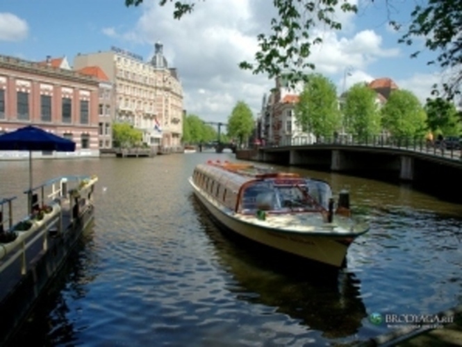 Plavba lodí v Amsterdamu