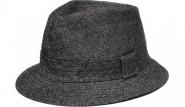 Šedý klobouk