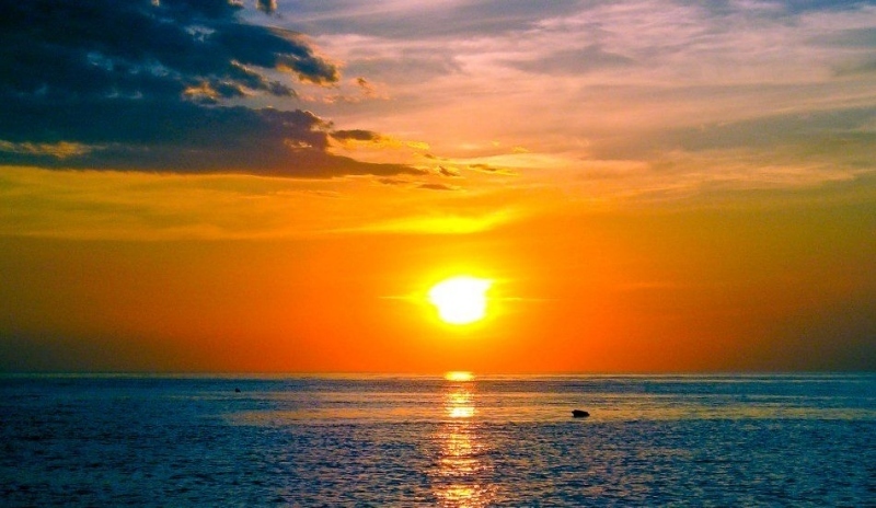 Západ slunce u moře 