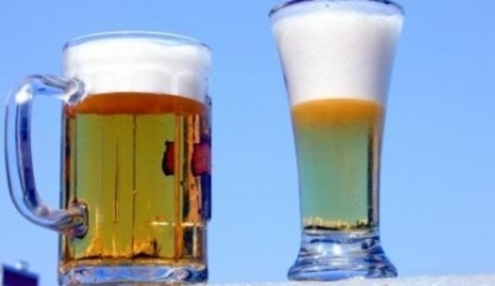 Pivo ve sklenicích 