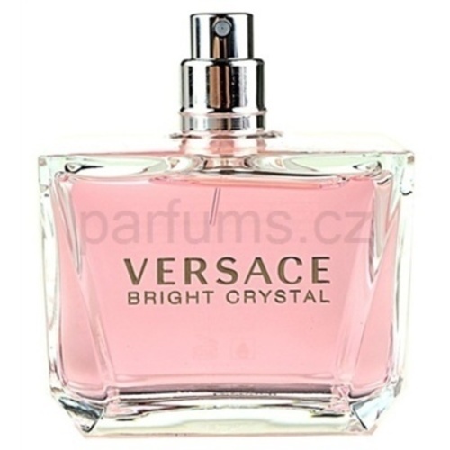 Růžový parfém Versace 