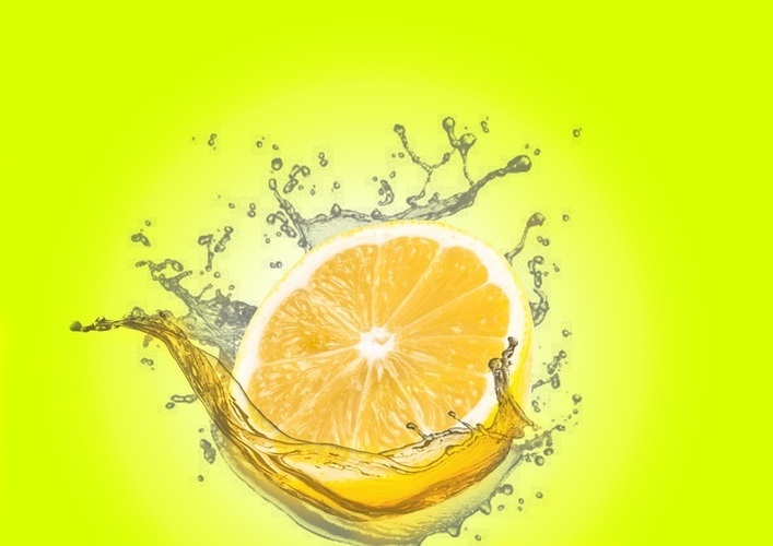 Voda s citronem - proč byste ji měli pít každé ráno?